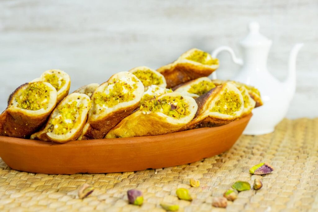 What are the Most Famous Egyptian Desserts? One of them is Qatayef