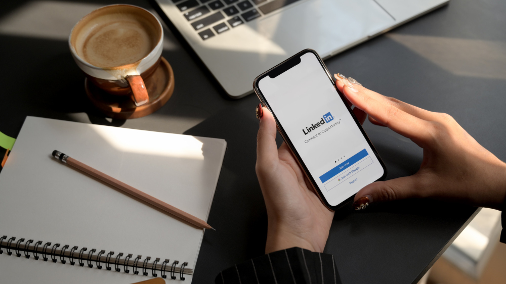 LinkedIn for Restaurant Networking