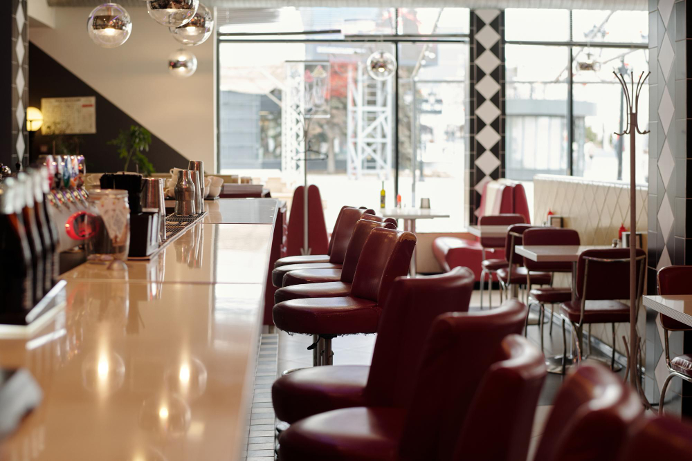 A diner's ambiance