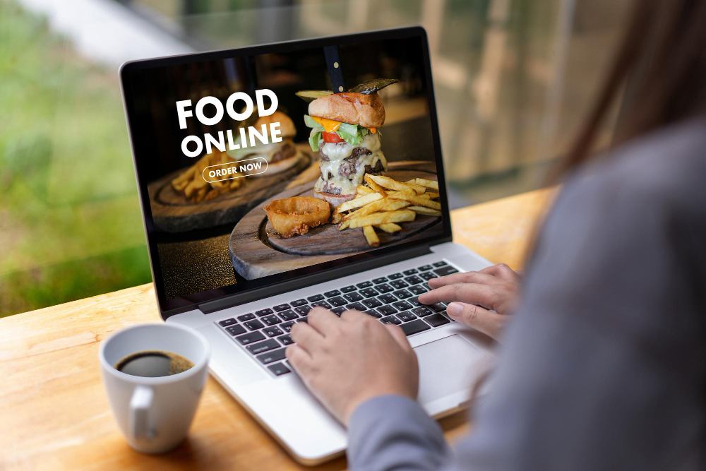 restaurant website features